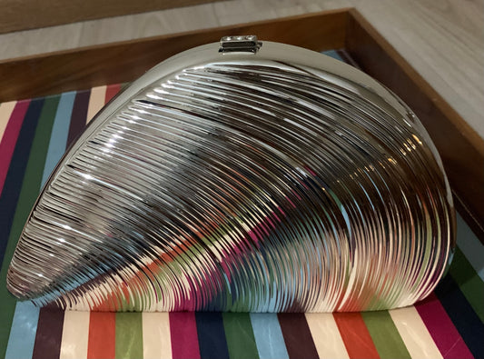 Shell O’ Evening Bag